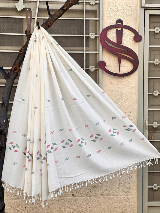 Ladies White Khaddi Embroidery Swati Woolen Shawl | KKW10